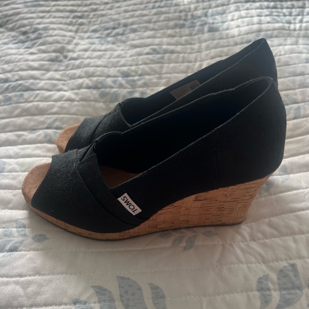 Toms black espadrille wedge heels size 8